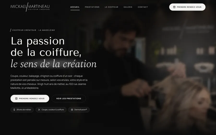 Capture d'écran de la page d'accueil du site de Mickael Martineau, coiffeur créateur